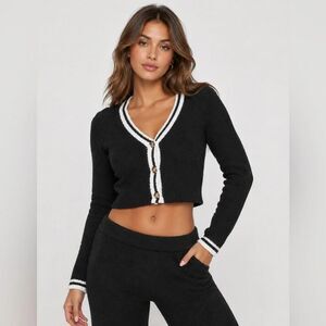 NWT XL Victorias Secret Black/White Contrast Cozy Knit Cropped Cardigan Sweater